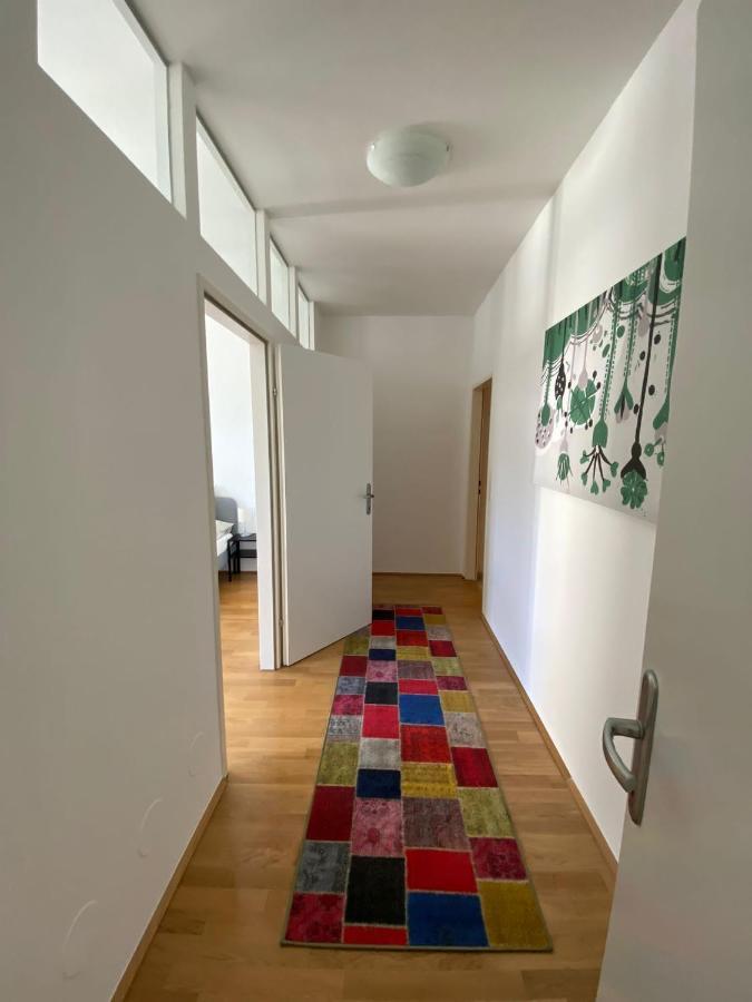 Central Two Bedroom Apartment ウィーン エクステリア 写真