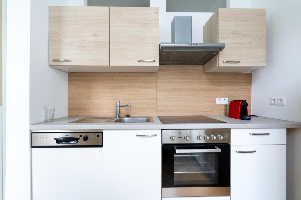 Central Two Bedroom Apartment ウィーン エクステリア 写真