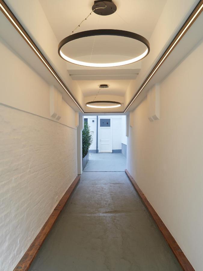 Central Two Bedroom Apartment ウィーン エクステリア 写真